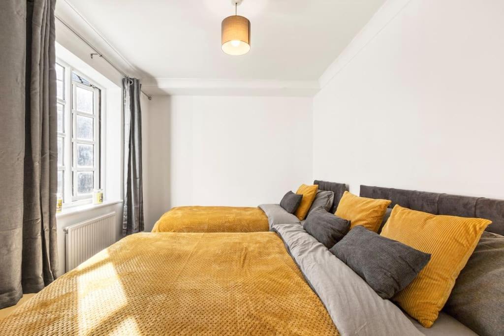 Very Tower Bridge - 2 Bdr - 2 Bath Londen