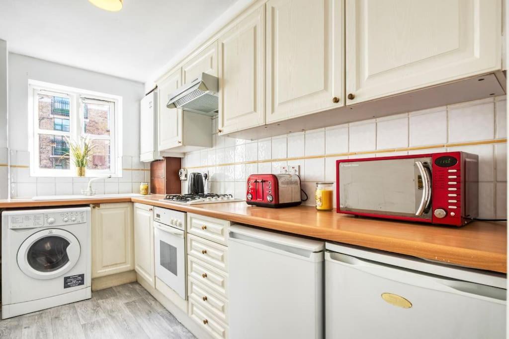 Very Tower Bridge - 2 Bdr - 2 Bath Appartement Londen
