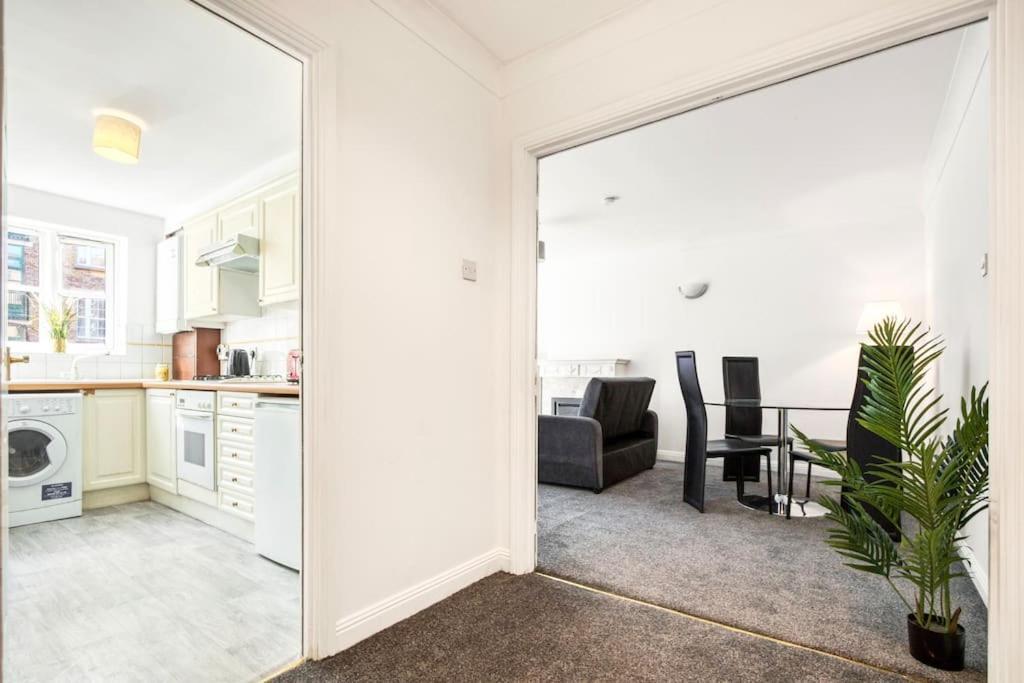 Very Tower Bridge - 2 Bdr - 2 Bath Londen