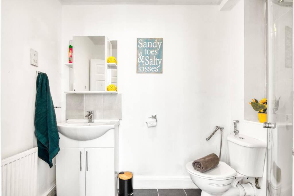 Very Tower Bridge - 2 Bdr - 2 Bath Appartement Londen
